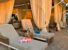 Casa rosada beach front