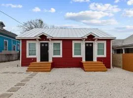 Inviting 4BR2.5BA Downtown Home with Ample Space