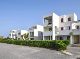 Cozy Apartment In Isca Marina With Wifi