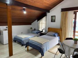 Casa Leicht - Quarto Família、ブルメナウのホテル