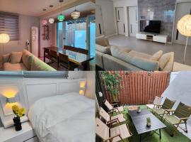 Suwon station City House, cottage sa Suwon