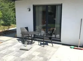 Schöne 1,5 Zimmer Wohnung mit Aussenterrasse, Nice small 1,5 room flat with an outside terrace