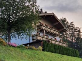 Pension Schlossberg, hotel golf di Mittersill