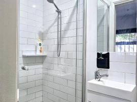 Airport stay, hotel in Melbourne