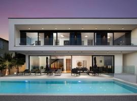 Luxury Villa Dali - 42 m2 infinity pool & wellness, спа-отель в Медулине