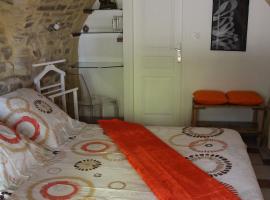 Chambre Cévennole, B&B in Saint-Jean-de-Ceyrargues