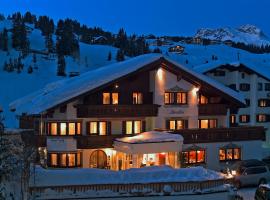 Hotel Garni Sursilva, Hotel in Lech am Arlberg