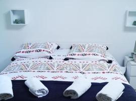 COCON NATURE ENTRE LAC ET L OCEAN, hôtel à Carcans