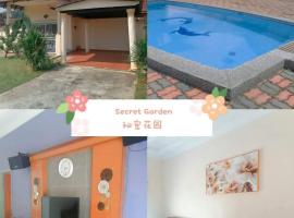 Secret Garden, hotel con parking en Kampong Alor Gajah