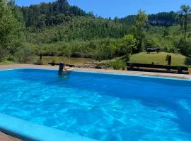 Chalé Cabana Sítio na Serra para amigos e familiares com Piscina