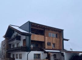 Chic lodge-apartments, cabin in Ehrwald