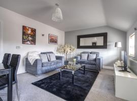 #St Georges Court by DerBnB, Spacious 2 Bedroom Apartments, Free Parking, WI-FI, Netflix & Within Walking Distance Of The City Centre, hotelli kohteessa Derby