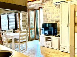 Apartments Đukić, hotel near Tivat Airport - TIV, 