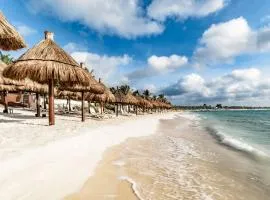 Departamento 6, Tulum Country Home, con Muelle de Pesca, Club de Playa, Alberca, Cenote y Campo de Golf, Contrata Day Pass Bahia Principe