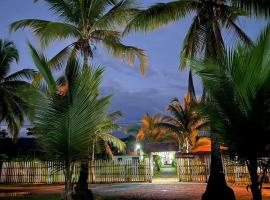 Cabañas Iracas del Mar, hotel in Nuquí