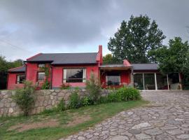 Casa de campo en tafi del valle, villa in San Miguel de Tucumán