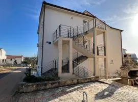 Apartmani 4 Delfina