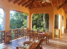 La Hacienda Belize Guest House, hotel em Benque Viejo del Carmen