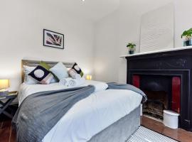 Lovely 2-bedroom rental unit in Greater London อพาร์ตเมนต์ในHanwell
