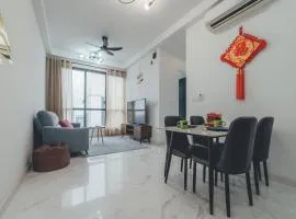 Sky88 High-rise Cozy Stay 2BR nr CIQ/KSL/Midvalley by Our Stay
