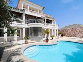 HomeVilla, hotel con parking en Tranquil