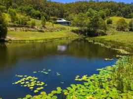 Hinterland Hideaway Farm Stay, Hotel in Wolvi