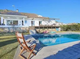 Villa Rosa by Alventholidays