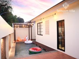 Suisen by Semusim Villa, cottage in Cibadak