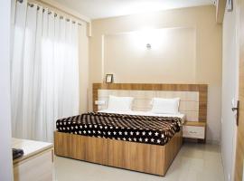 브린다반에 위치한 반려동물 동반 가능 호텔 Brijdarshan Resort ,Near Prem Mandir, Premanand Maharaj ji, Bankey ji