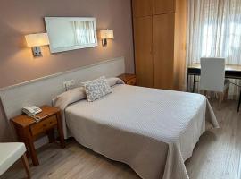 Hostal Atienzar, Bed & Breakfast in Albacete