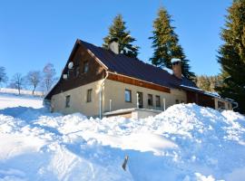 Holiday Home Hoja 2 by Interhome, hotel in Vítkovice