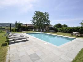 Holiday Home I Tre Laghi by Interhome, hotel en Pieve a Presciano