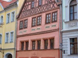 Pößnecker Werkstätten - Alte Bäckerei, hotel con estacionamiento en Pößneck