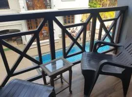 Coastal Suites Apart Hotel ---- 8 minutes walk to beach