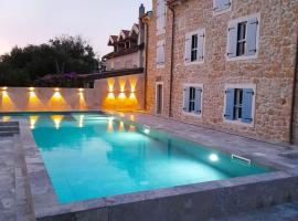 Deluxe Nature Resort Galovi Dvori, villa em Rab