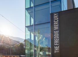 "The Freddie Mercury" Hotel, hôtel à Montreux