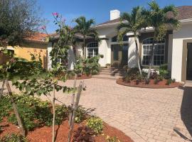 AAA - Marco Island Luxury Home, Walk To The Beach., self catering accommodation in Marco Island