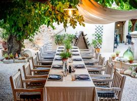 Mas Bouzige, hotel in Allegre Les Fumades