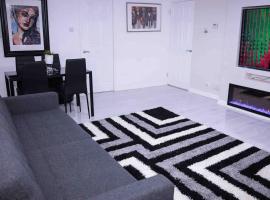 Two bedroom apartment unit, hotel in Woolwich