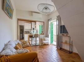 Di Mezzu - Proche plage et vue montagnes, hôtel à Corbara
