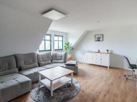 Ferienwohnung "Kapellmeister" mit Klimaanlage in allen 4 Schlafbereichen, großes Wohnzimmer mit Smart TV und Big Sofa, Ferienunterkunft in Magdeburg