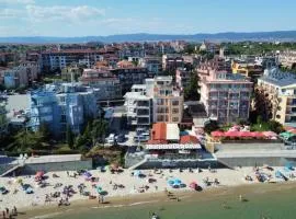 Elizabeth Beach Apartments