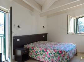 Appartamenti Vacanza, будинок для відпустки у місті Розето-дельї-Абруцці