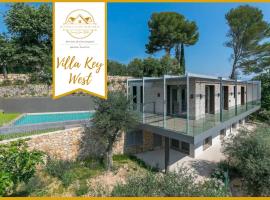 Villa KEY WEST & Unique & Piscine & Vue Mer & Clim, khách sạn ở Mougins