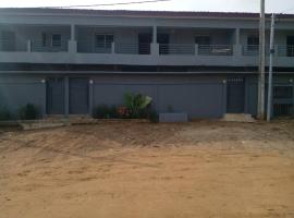 Lovely 1-Bed duplex house, villa in Abidjan