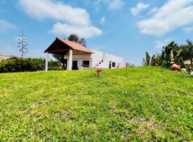 Casa de Campo en Huacho La Buena Tierra, hotel i Huacho