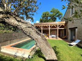 Gîte de caractère La Grange Saint Papoul, hotel i Saint-Papoul