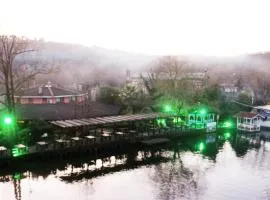 Karamazov Antik Otel