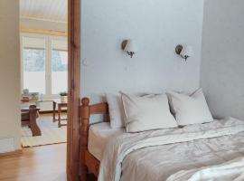 Rustic and unique apartment in Lahemaa national park, hotel s parkovaním v destinácii Kolga