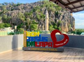 Hotel Grutta, hotel en Bom Jesus da Lapa
